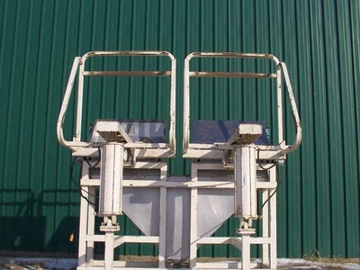 Used _UNKNOWN_ _UNKNOWN_ Bin Dumpers Minnesota US | A&I Equipment #1317921
