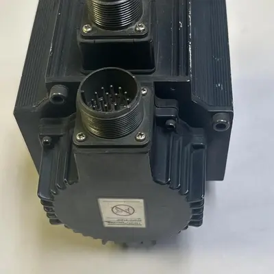 USED YASKAWA SGMG-09A2AB