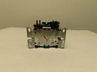 General Electric CR453AB3HBBA1R Contactor Definite Purpose 25A 3 Pole Long Cover
