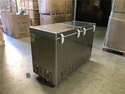 171-0378 51" Stainless Steel Self Contained Seafood Fish Chest Freezer