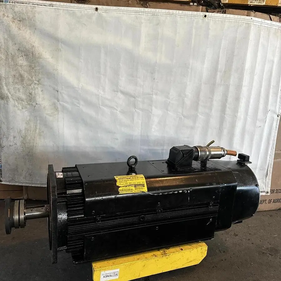 Rexroth R911309391 Servo Induction Motor MAD130D-0100-SA-S0-BQ1-35-N1 #HP135