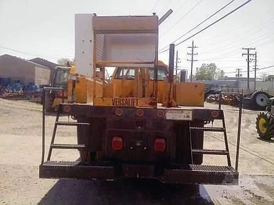USED 1998 VERSALIFT TEL29ENH