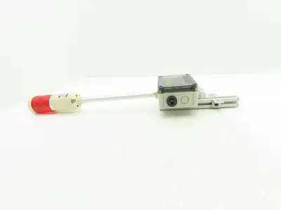 Gimatic 6755 Junction Box for Sensors 8 Inputs 24VDC with Signal Tower