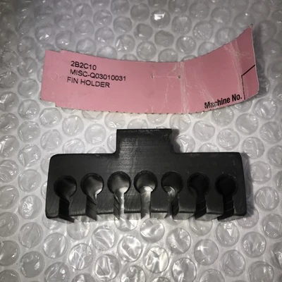 **New Fin Holders 2B2C10 QTY Of 11-FD5960-711 QTY Of 6 Fast Shipping &Warranty#