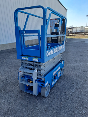 USED 2017 Genie GS-1930