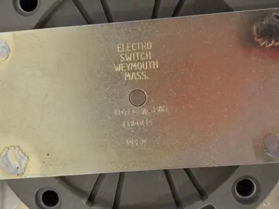 USED ELECTROSWITCH CLASS 20SR SNAP-ACTION ROTARY SWITCH 2-4 POSITION, UP TO 8 POLES