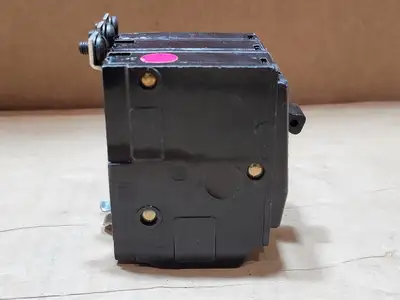 USED SQUARE D QOB315