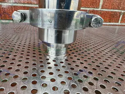 USED PICK HEATERS STAINLESS STEEL CHECK VALVE W/ 1.5" SANITARY FITTING