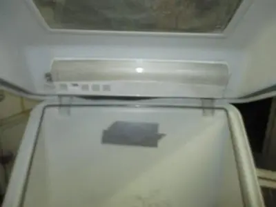 7339-400 Plastic Self-Contained Bench Model Work Enclosure
