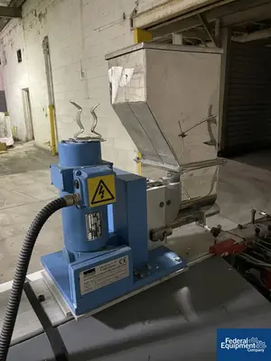 USED Baker Perkins 19 mm Baker Perkins Twin Screw Extruder, Model MP-19-TC