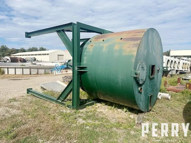 CLAYTON M. LANDIS 3,240 GALLON Containers | Perry Equipment