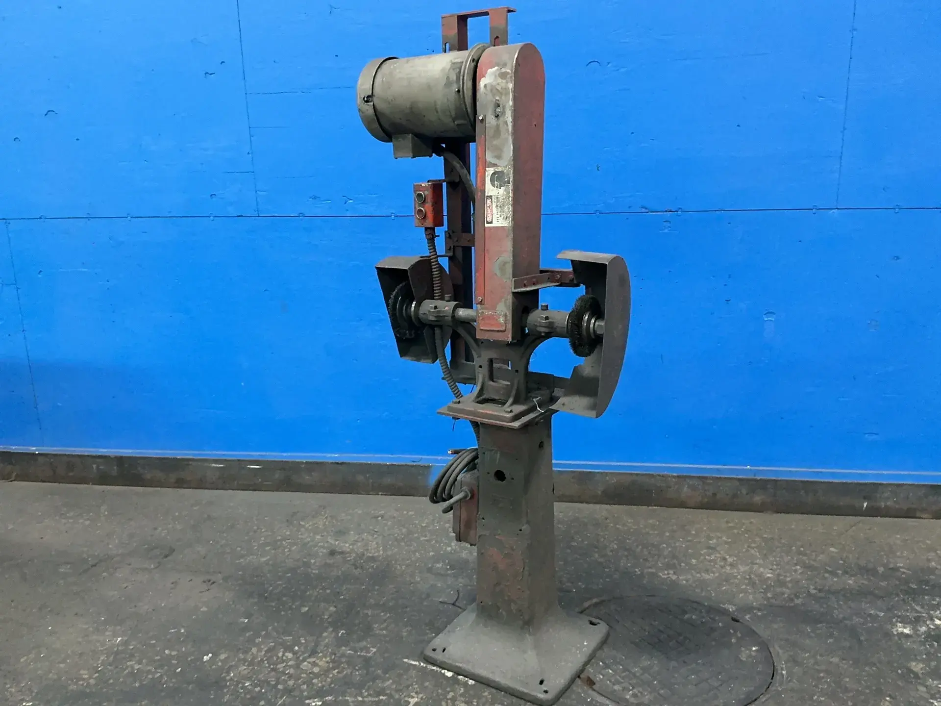 Used _UNKNOWN_ _UNKNOWN_ Belt Grinders Including Sanders Ohio US | HGR 24 #1542106