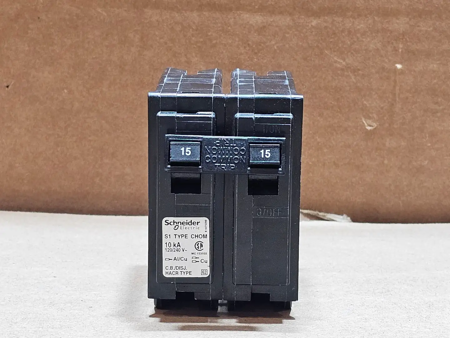 New | in-Stock SCHNEIDER ELECTRIC CHOM215 Switchgears British Columbia CA | Lenmark #1438291