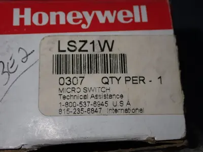 Used HONEYWELL LSW1W Relays & Switches | HGR 24 #739090