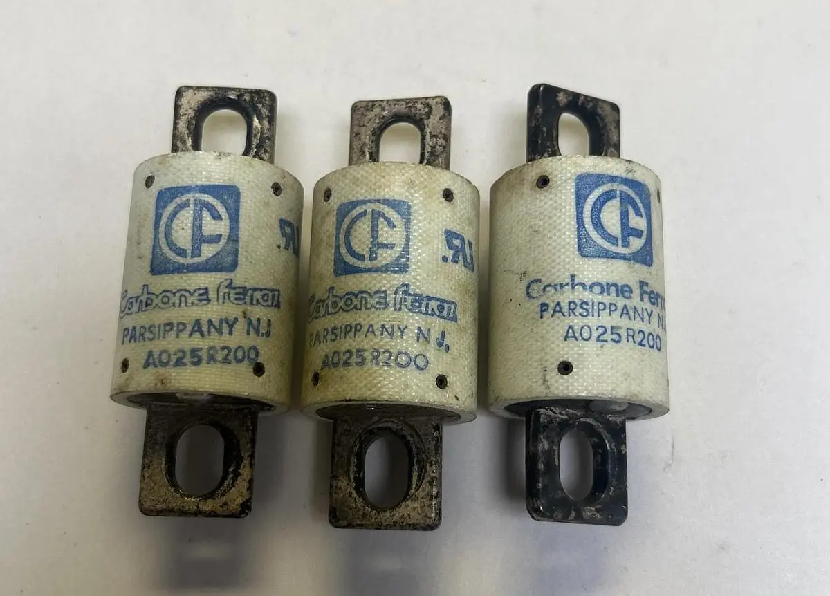 USED CARBONE FERRAZ A025R200