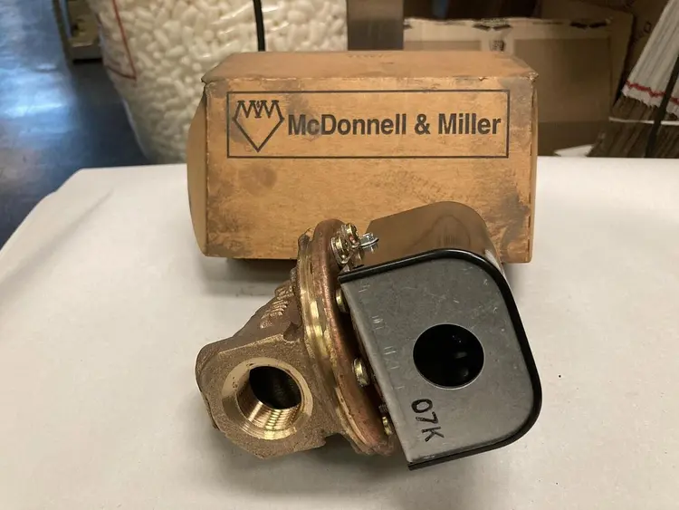 New | in-Stock MCDONNELL & MILLER FS6-3/4 Pressure Switches Ohio US | Surplus Asset Holdings #1225940