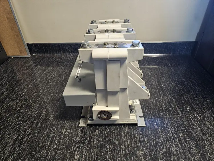 New | in-Stock JOSLYN CLARK MVC77U034A50-76 Switchgears British Columbia CA | Lenmark #1426991
