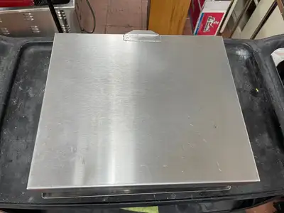 Used Toledo Used Mettler Toledo 8270 Commercial Counter Weighing Scale - 50lbs Food Scales Illinois US | Falcon Restaurant Supply #1376103