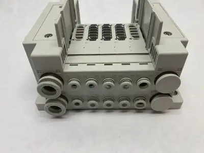 USED SMC VALVE TERMINAL MANIFOLD ASSEMBLY