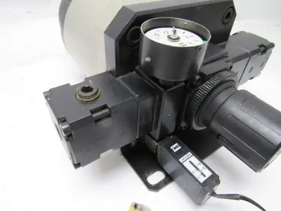 SMC AMR4100 M.R. Unit .5~8.5kgf/cm 7~120PSI