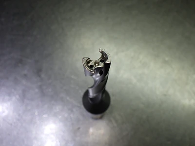 Kennametal .414" Coolant Thru 5xD Drill 5/8" Shank KTFS0414R05SCF063 (LOC2978D)