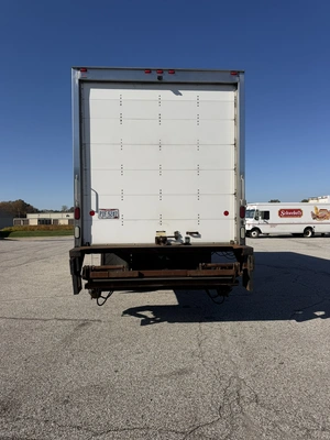 Used 2005 FREIGHTLINER BUSINESS CLASS M2 26' BOX TRUCK Box trucks Ohio US | Miedema Asset Management Group #1709406
