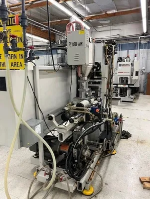 2006 CINCINNATI MILACRON MAGNA V30-S Injection Molders - Shuttle Type | Machinery Center (3)