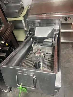 Used GILES _UNKNOWN_ Cookers / Coolers / Fryers Florida US | BAM Discount Restaurant Equipment #1278491