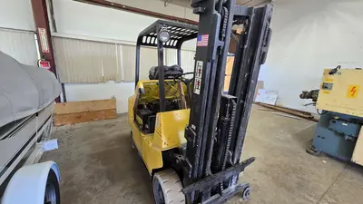 5,000 LB. HYSTER FORKLIFT. STOCK # 1001425