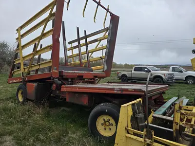 USED NEW HOLLAND 1068