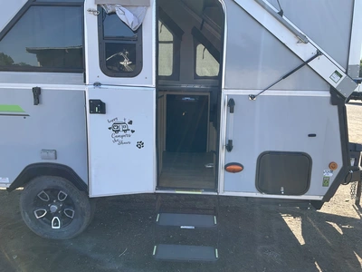 USED 2022 COLUMBIA ALINER EXPEDITION