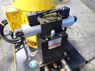 USED ENERPAC ZE54205GN