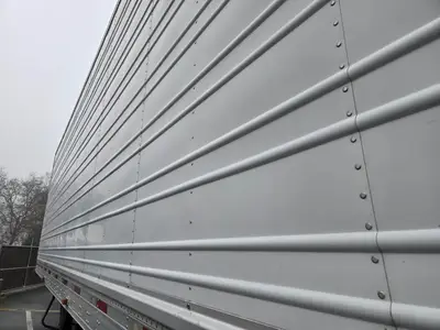 USED 2011 UTILITY 53FT
