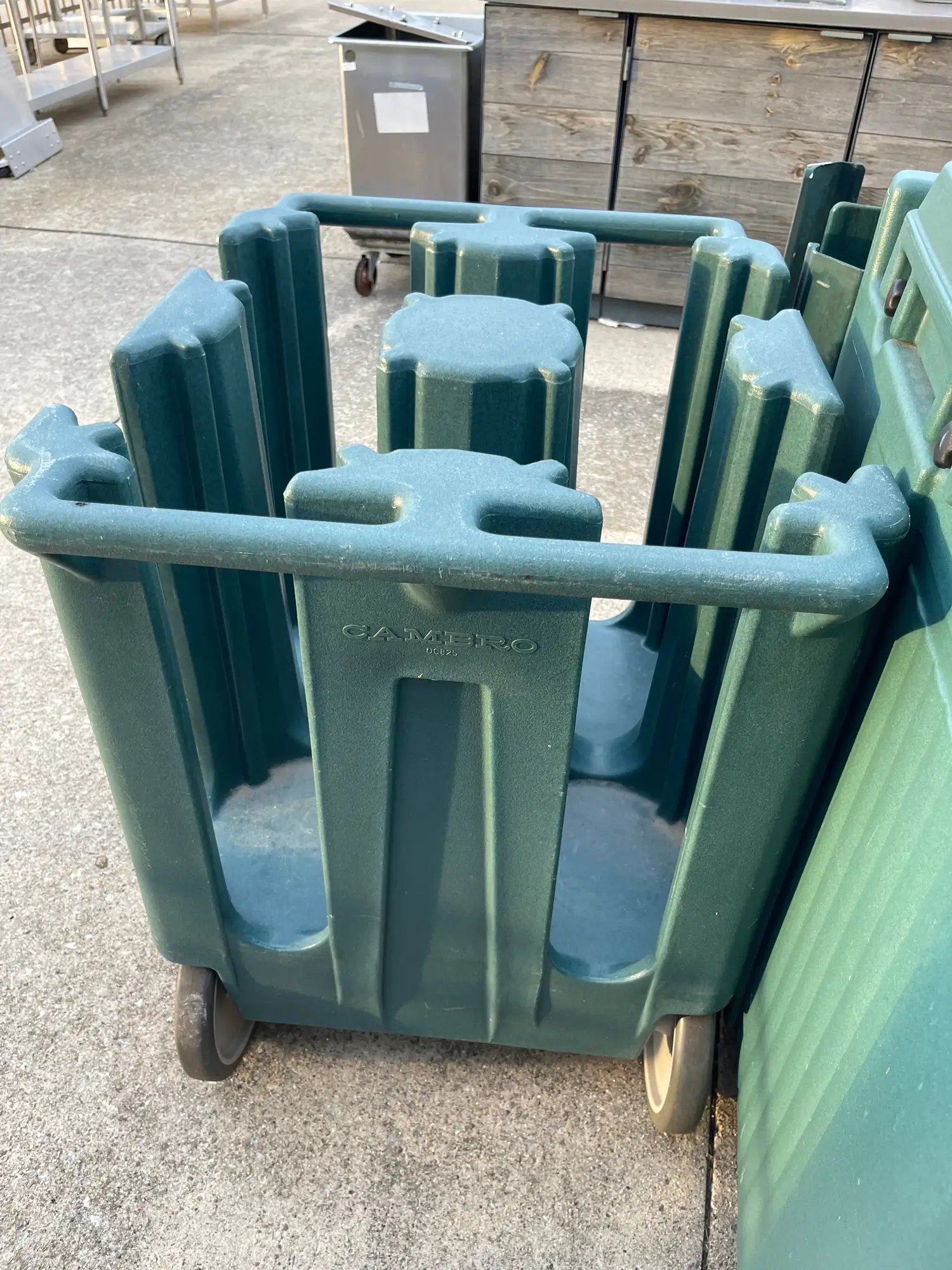Used Cambro Used Cambro DC825110 23" Dish Dolly Cart - 240 8.25" Plates - SS393 Restaurant Equipment (Miscellaneous) Illinois US | Falcon Restaurant Supply #1373754