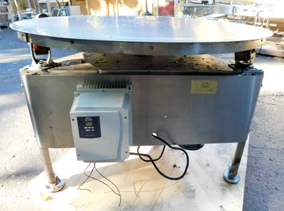 USED E PAK ACCUMULATOR TABLE 48" ACCUM TT