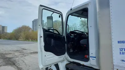 2019 HINO 338 Box Truck | Platinum Group (35)