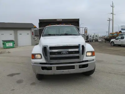 Used 2006 FORD F 650 Dump trucks Manitoba CA | Conquest Truck & Auto Sales #1421333