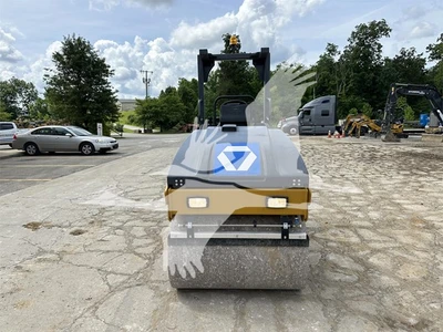 USED 2022 XCMG XMR303S