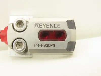 Keyence PR-FB30P3 Mini Photoelectric Sensor Flat Reflective 60" Cable  Lot of 2