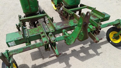 USED JOHN DEERE 80