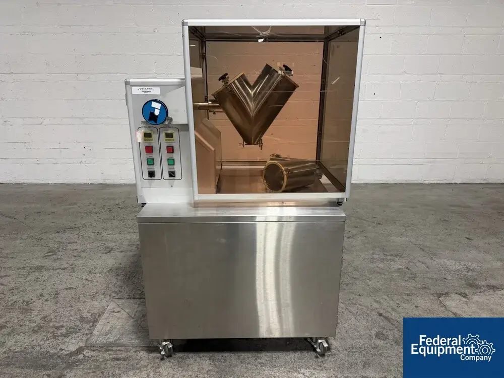 Used Patterson-Kelley Patterson Kelley Twin Shell Blender, model Blendmaste Double Cone - V Mixers Ohio US | Federal Equipment Company #1512832
