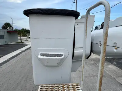 Used 2018 ALTEC AA55 MH Bucket (boom) trucks Florida US | Truck and Van Outlet #1509155