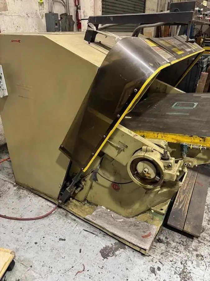 33 x 47 Clam Shell Die Cutter