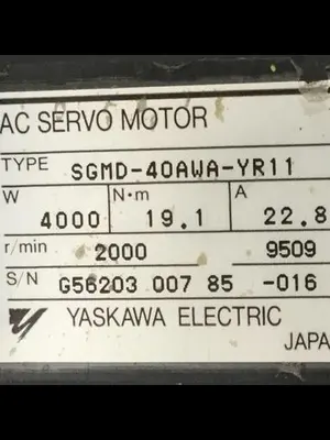 USED YASKAWA SGMD-40AWA-YR11