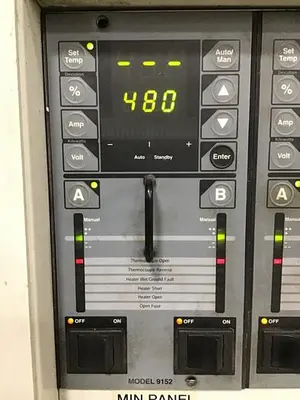 USED HUSKY 9152