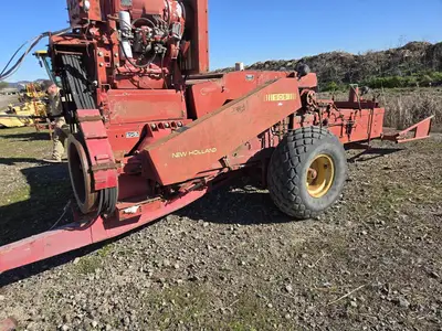 USED 1990 NEW HOLLAND HAYLINER 505