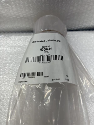 ** New 1000ml Plastic Graduated Cylinder Metric (Qty Of 2) & Warranty #