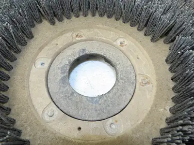 Used TENNANT _UNKNOWN_ Scrubbers Indiana US | Arrow Industrial #1483058
