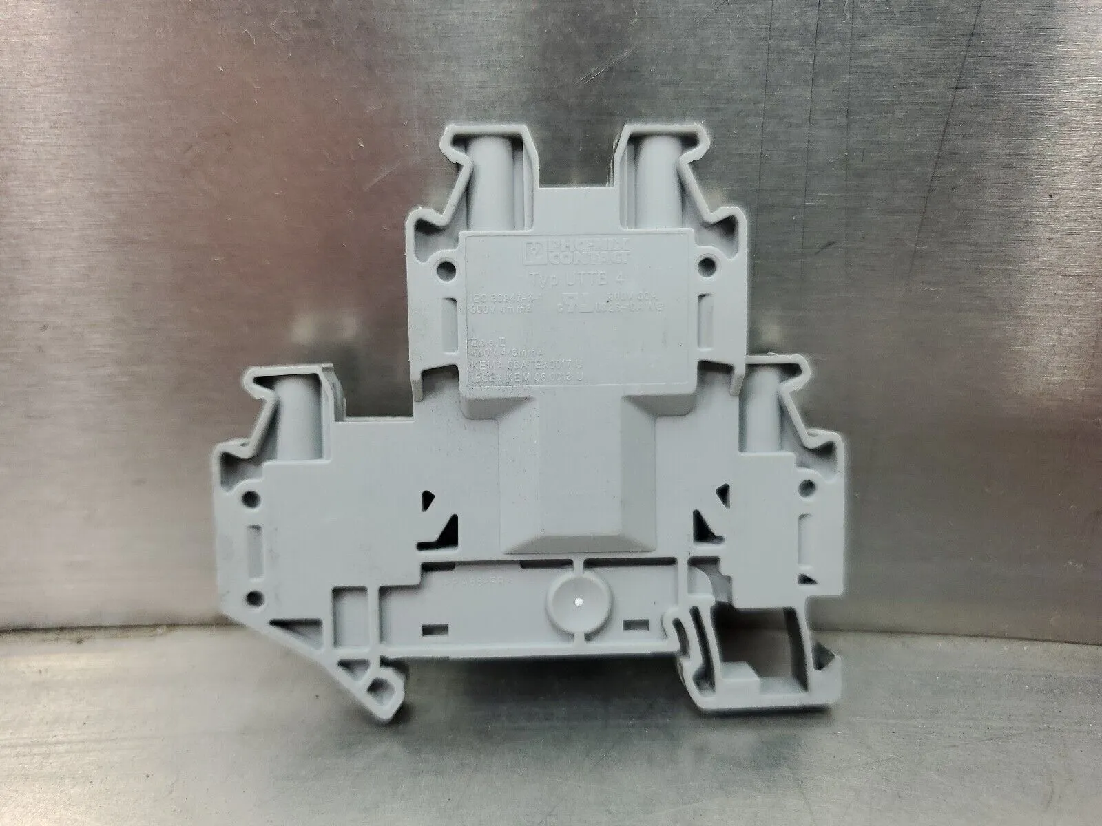 Phoenix Contact Typ UTTB 4 Terminal Block. 4D-8