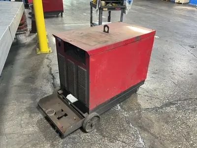 Used LINCOLN ELECTRIC IDEALARC DC600 Arc Welders Ohio US | HGR 24 #1333774